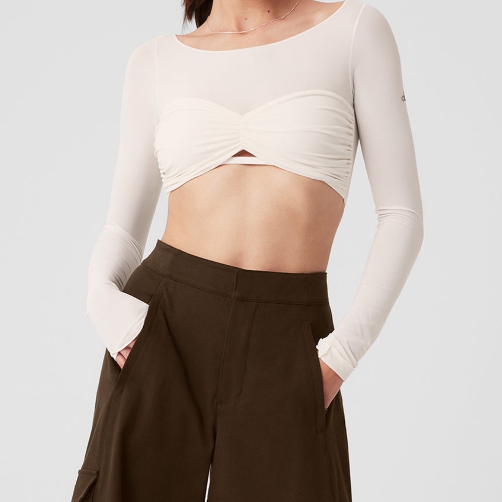 Women's Cream Long Sleeve Crop Top